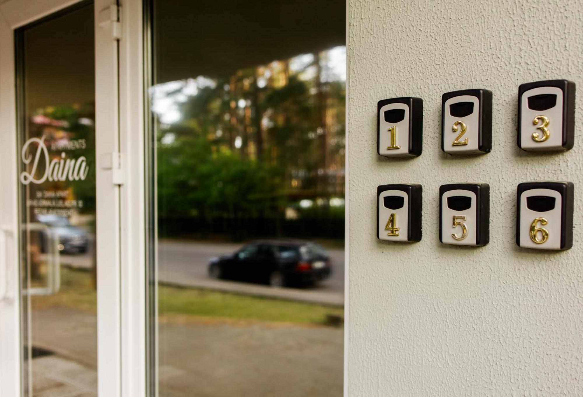 Apartments Daina Jūrkalne エクステリア 写真